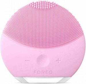 Foreo Luna Mini 2 szczoteczka soniczna do oczyszczania twarzy z efektem masującym Pearl Pink