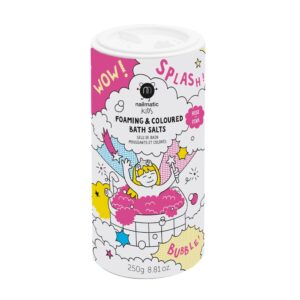 Nailmatic Kids Foaming & Coloured Bath Salts pieniąca się sól do kąpieli dla dzieci Pink 250g